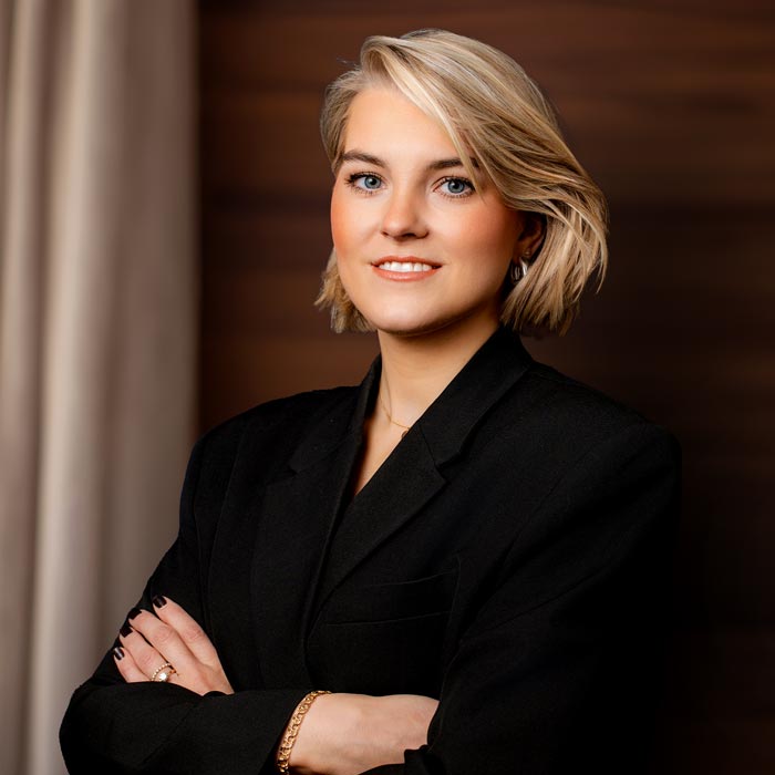 Ellen Orehall, Advokat